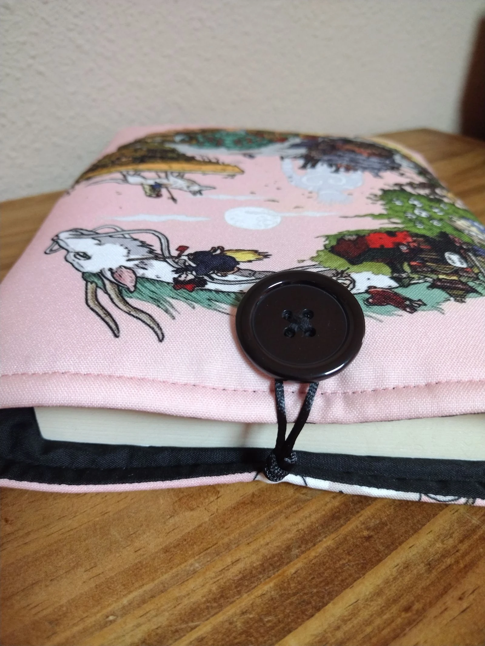 Célula literária acolchoada - design Studio Ghibli Rosa - Feito à mão – photo 4